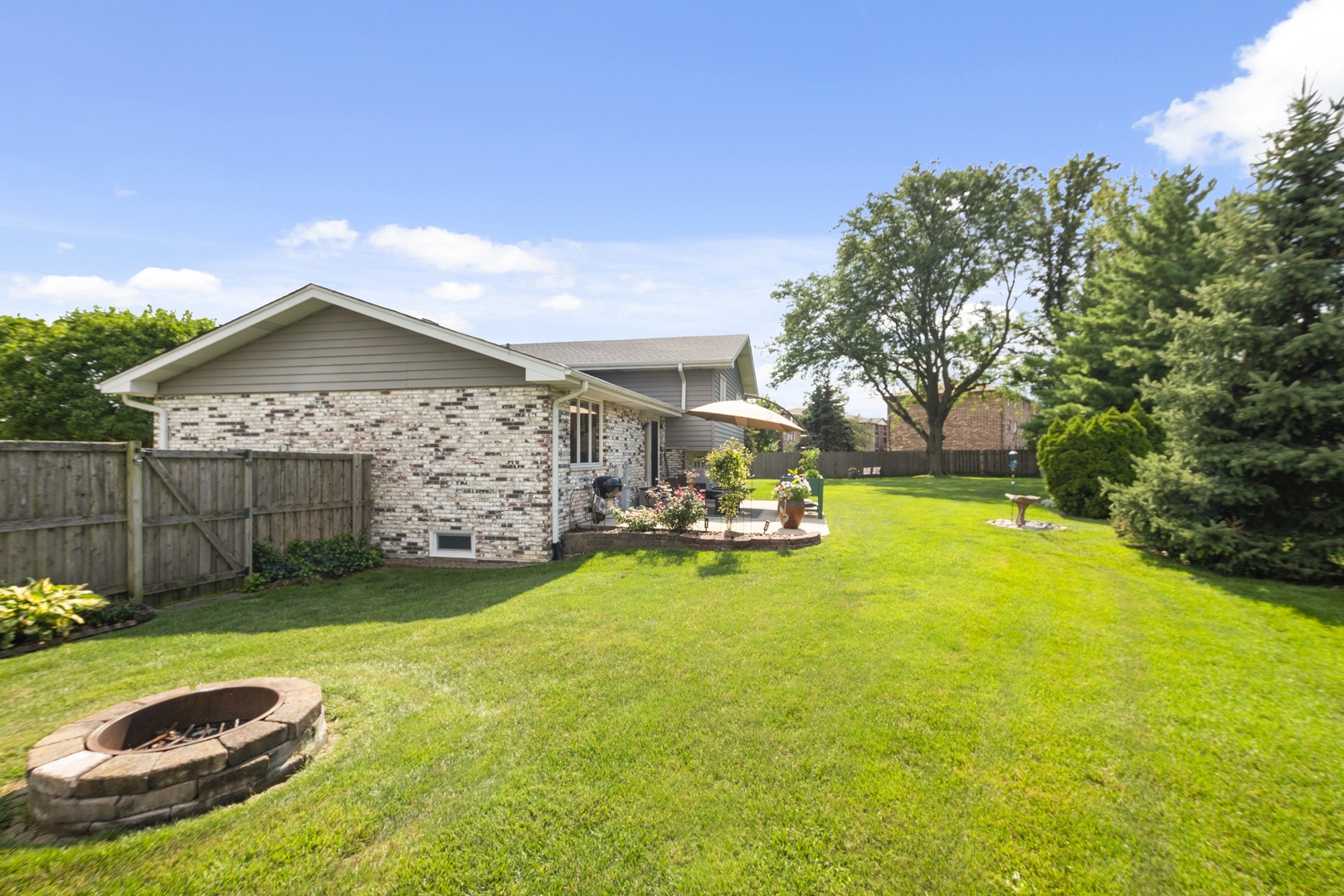 8944 Fernwood Court, Orland Park, IL 60462