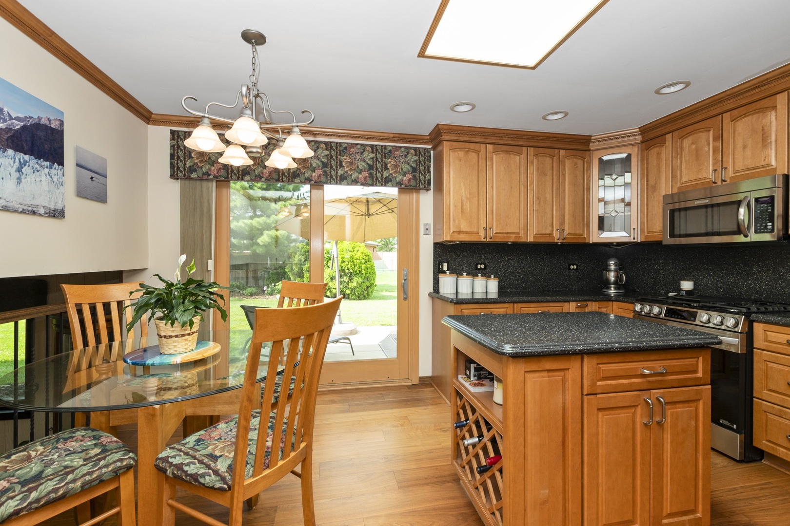 8944 Fernwood Court, Orland Park, IL 60462