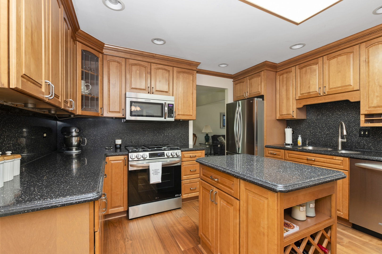 8944 Fernwood Court, Orland Park, IL 60462