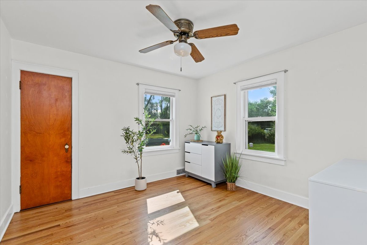 308 S Slusser Street, Grayslake, IL 60030