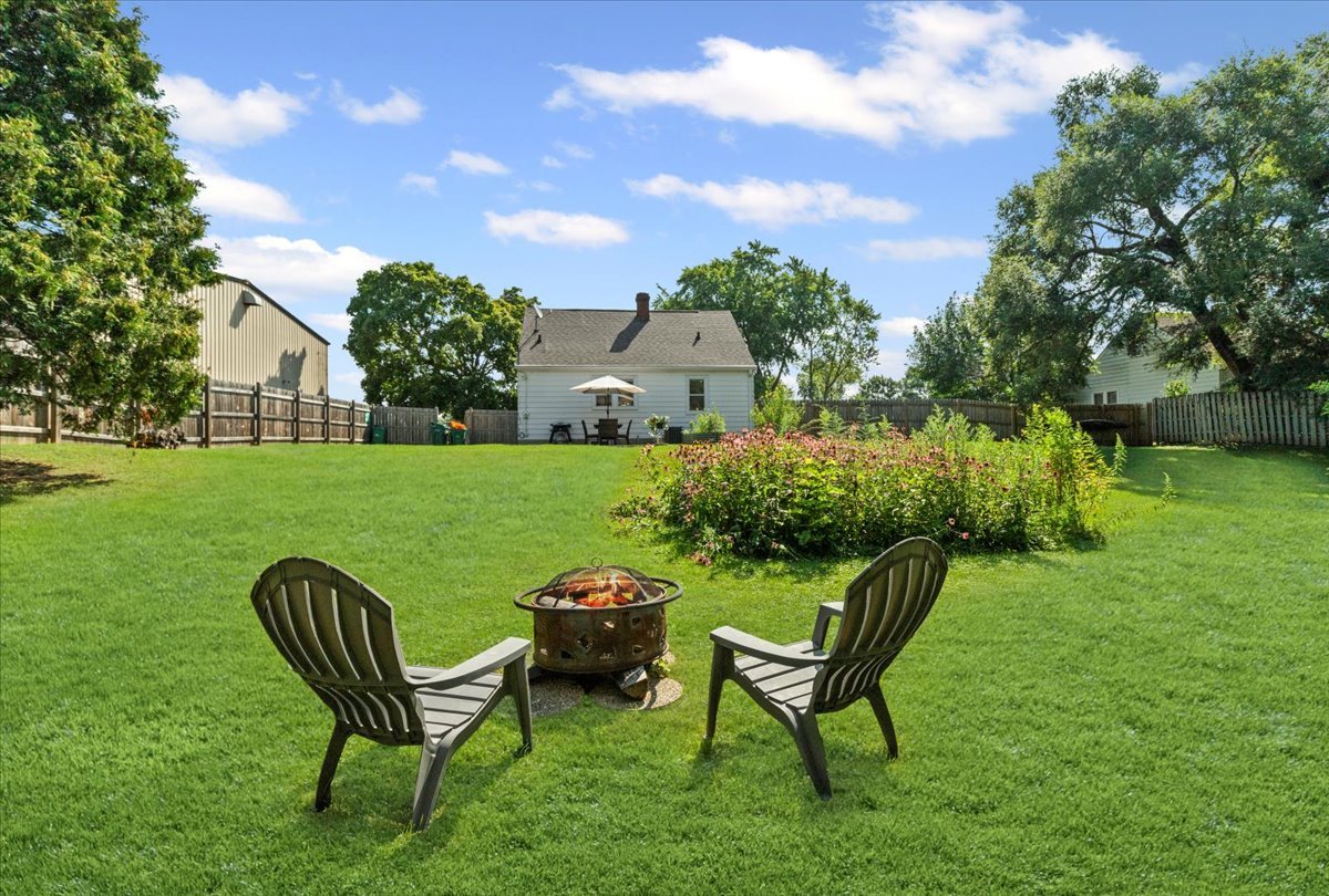 308 S Slusser Street, Grayslake, IL 60030
