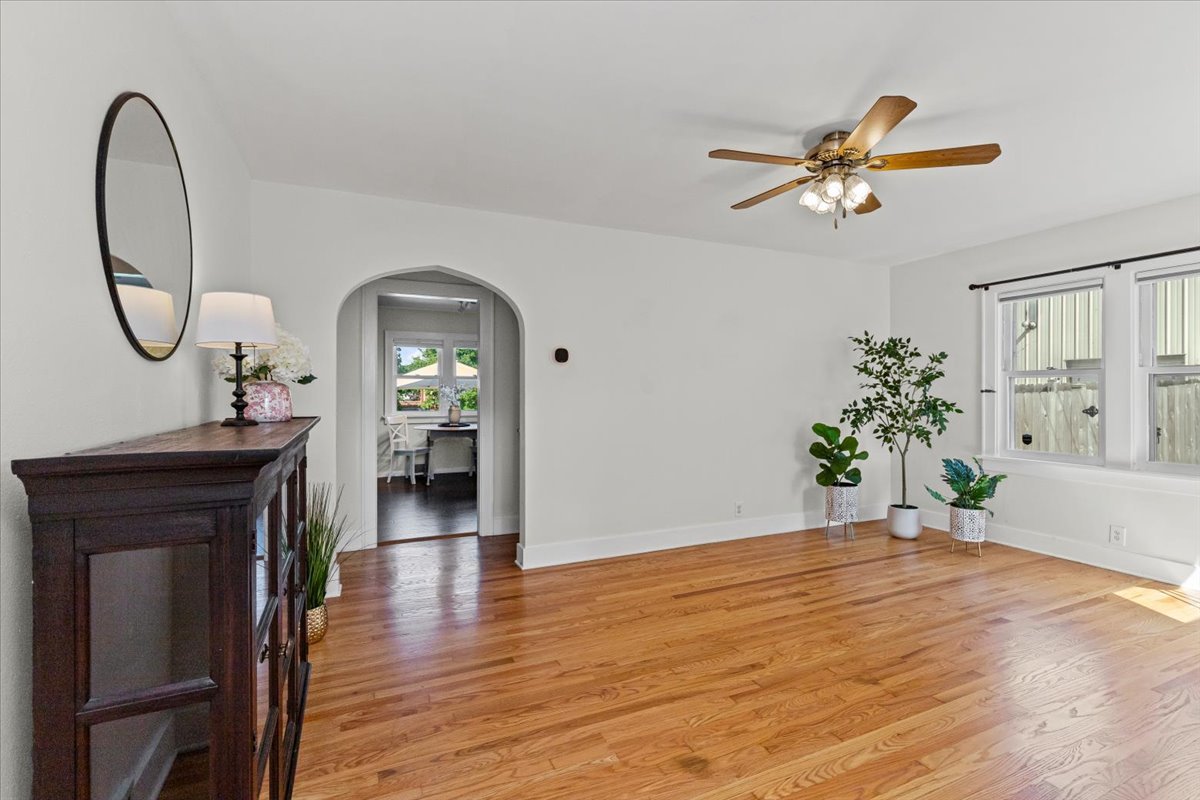 308 S Slusser Street, Grayslake, IL 60030
