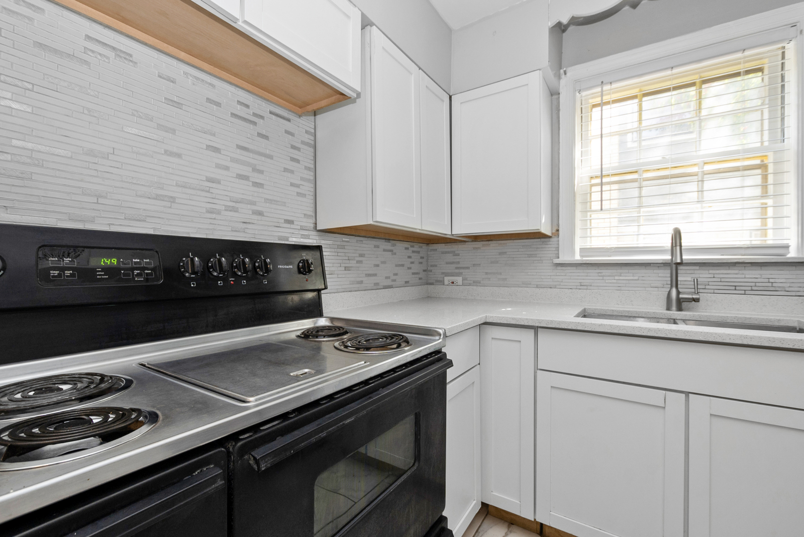 11730 S Oakley Avenue, Chicago, IL 60643