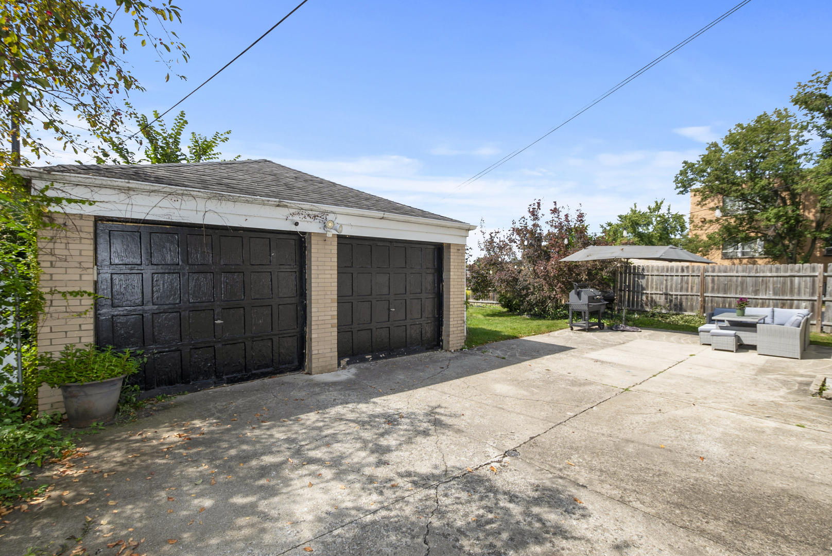11730 S Oakley Avenue, Chicago, IL 60643