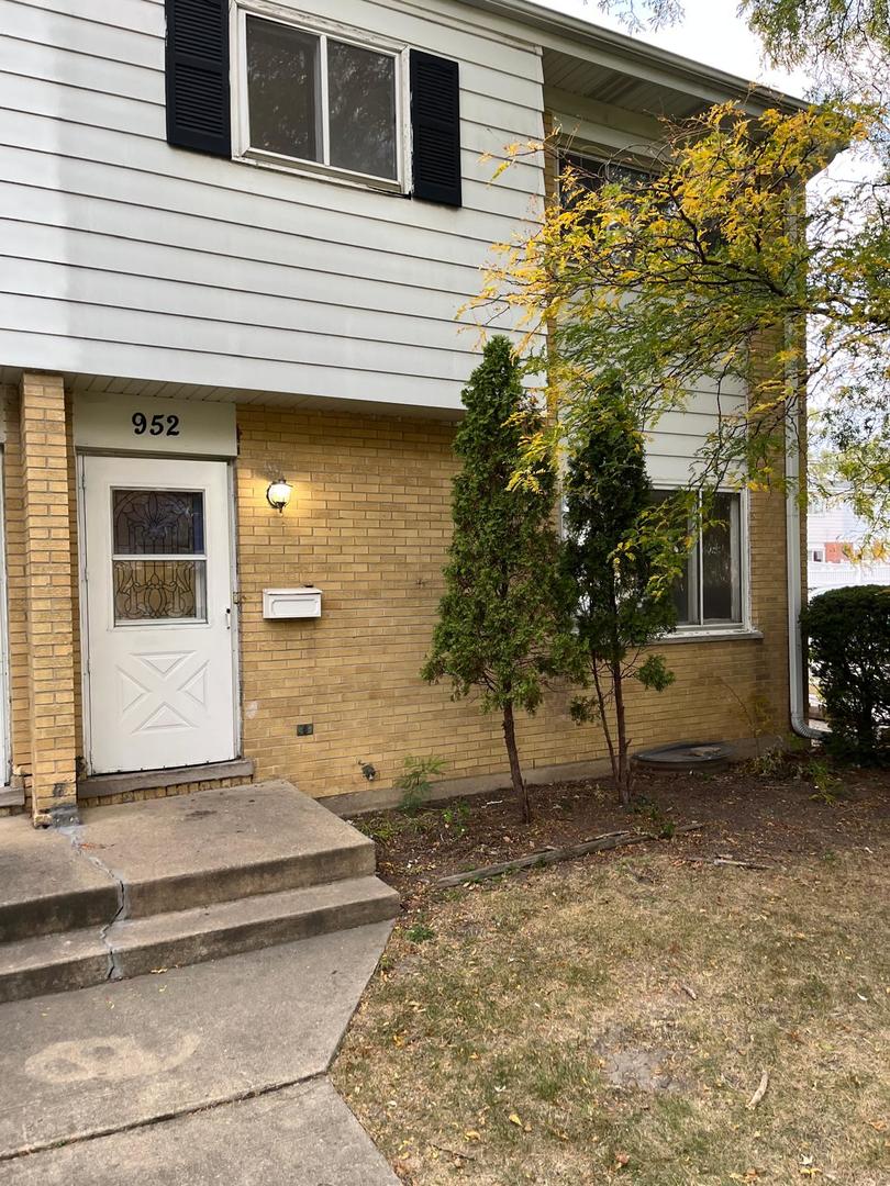 952 N Virginia Lane #0, Elmhurst, IL 60126