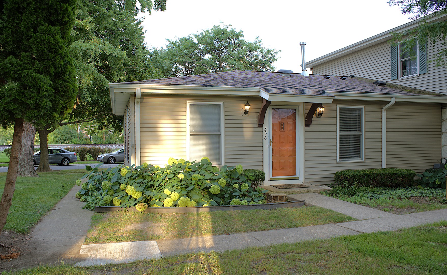 336 Russet Way #336, Vernon Hills, IL 60061