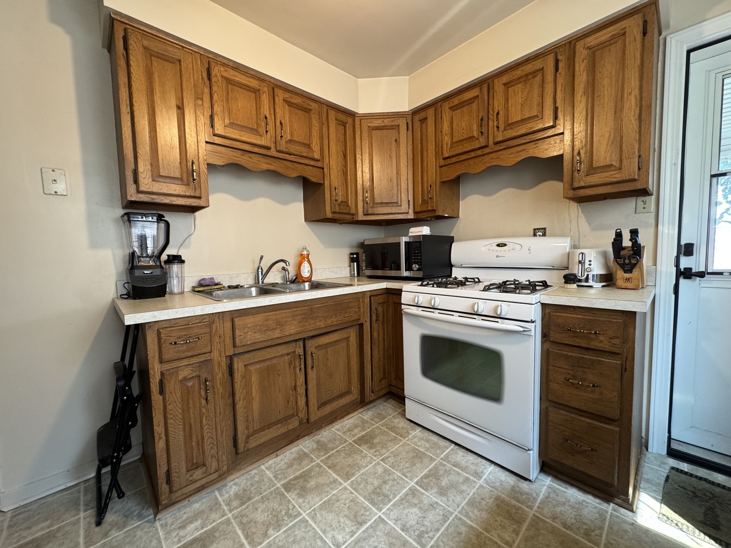106 163rd Street, Calumet City, IL 60409