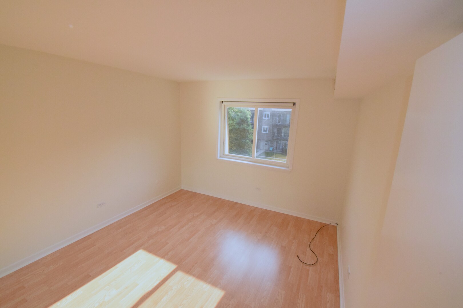 9467 Bay Colony Drive #3S, Des Plaines, IL 60016