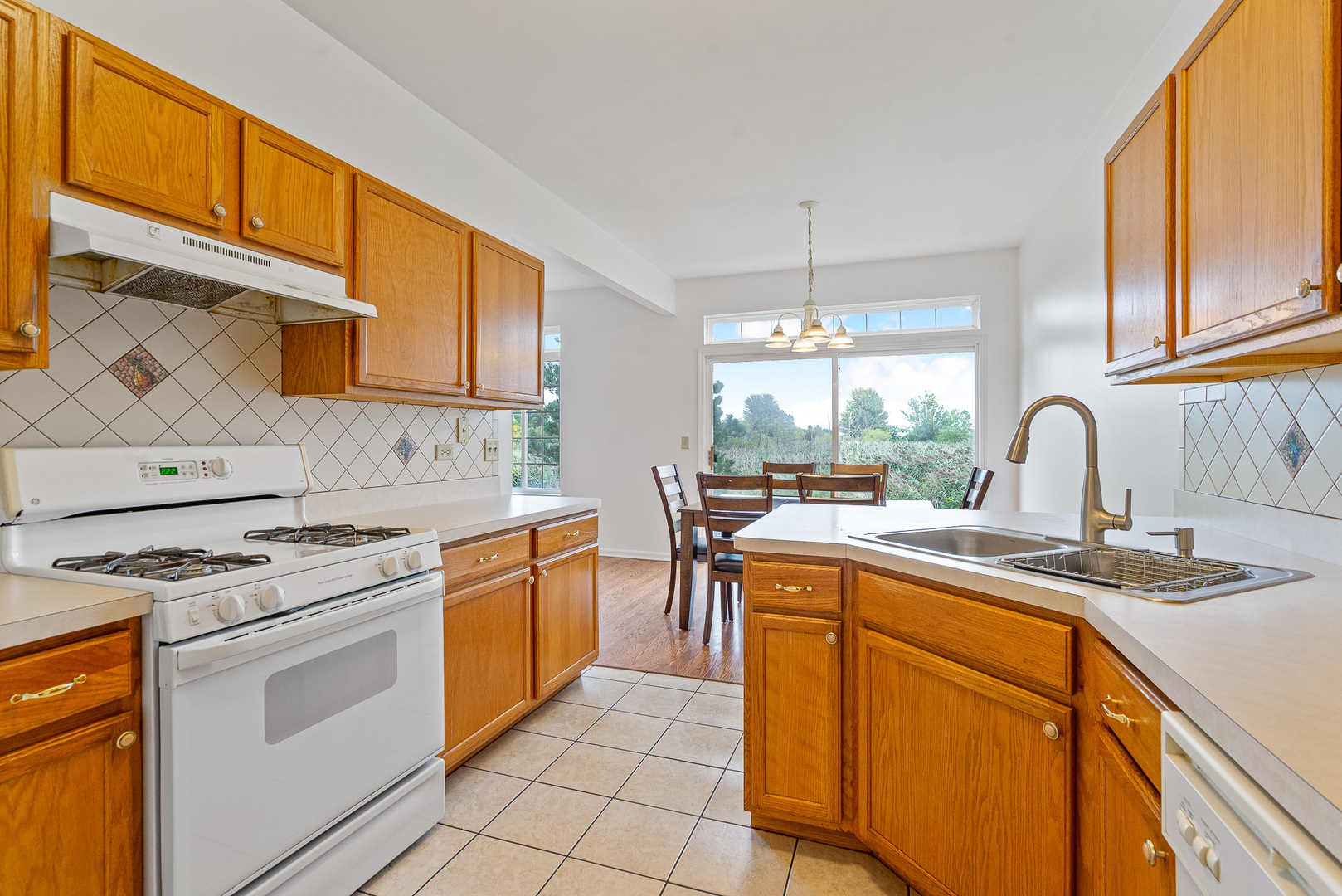 18261 Kirby Drive, Tinley Park, IL 60487