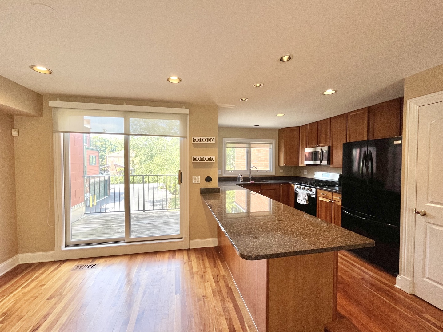 7746 Lincoln Avenue, Skokie, IL 60077