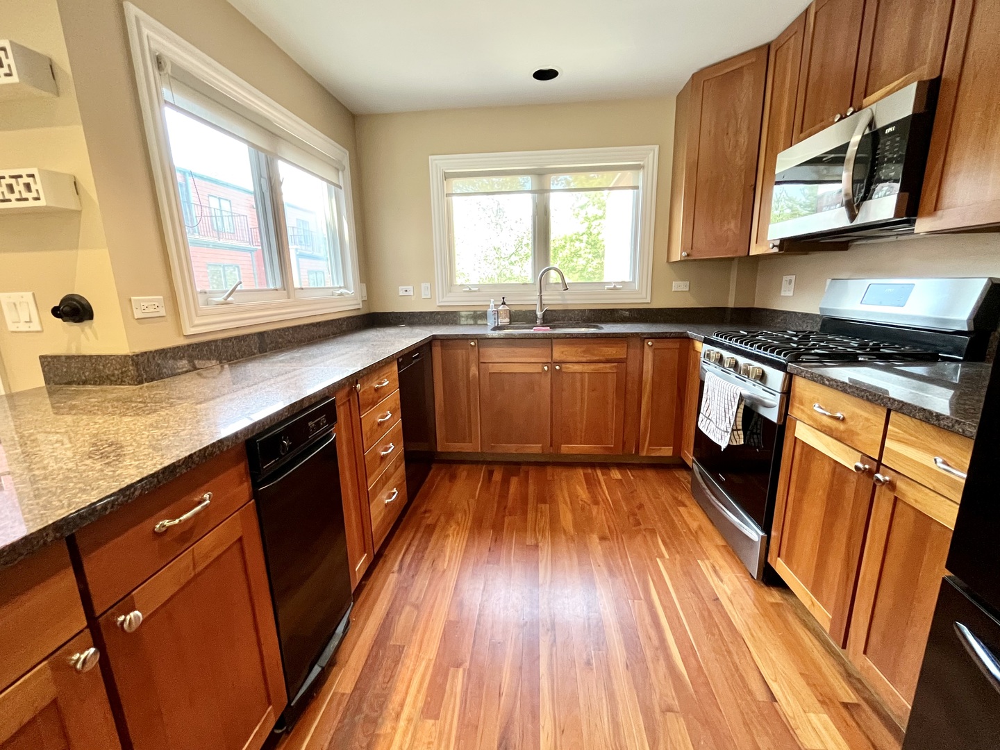 7746 Lincoln Avenue, Skokie, IL 60077