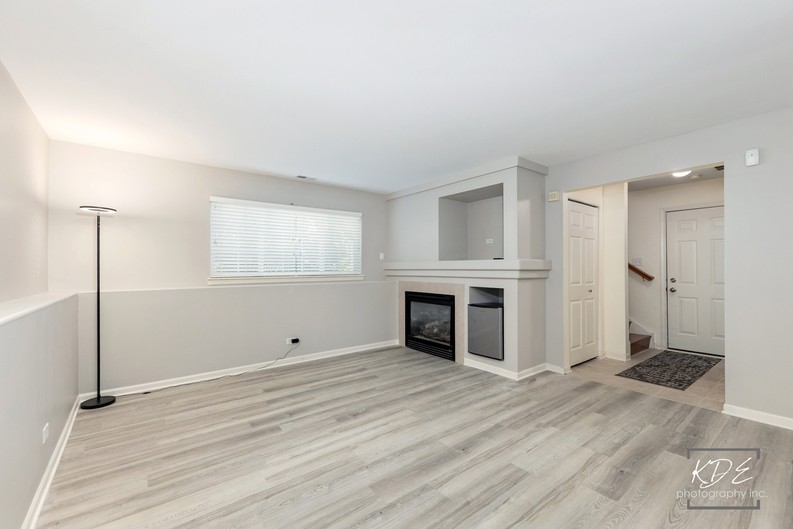 2440 Daybreak Court, Elgin, IL 60123