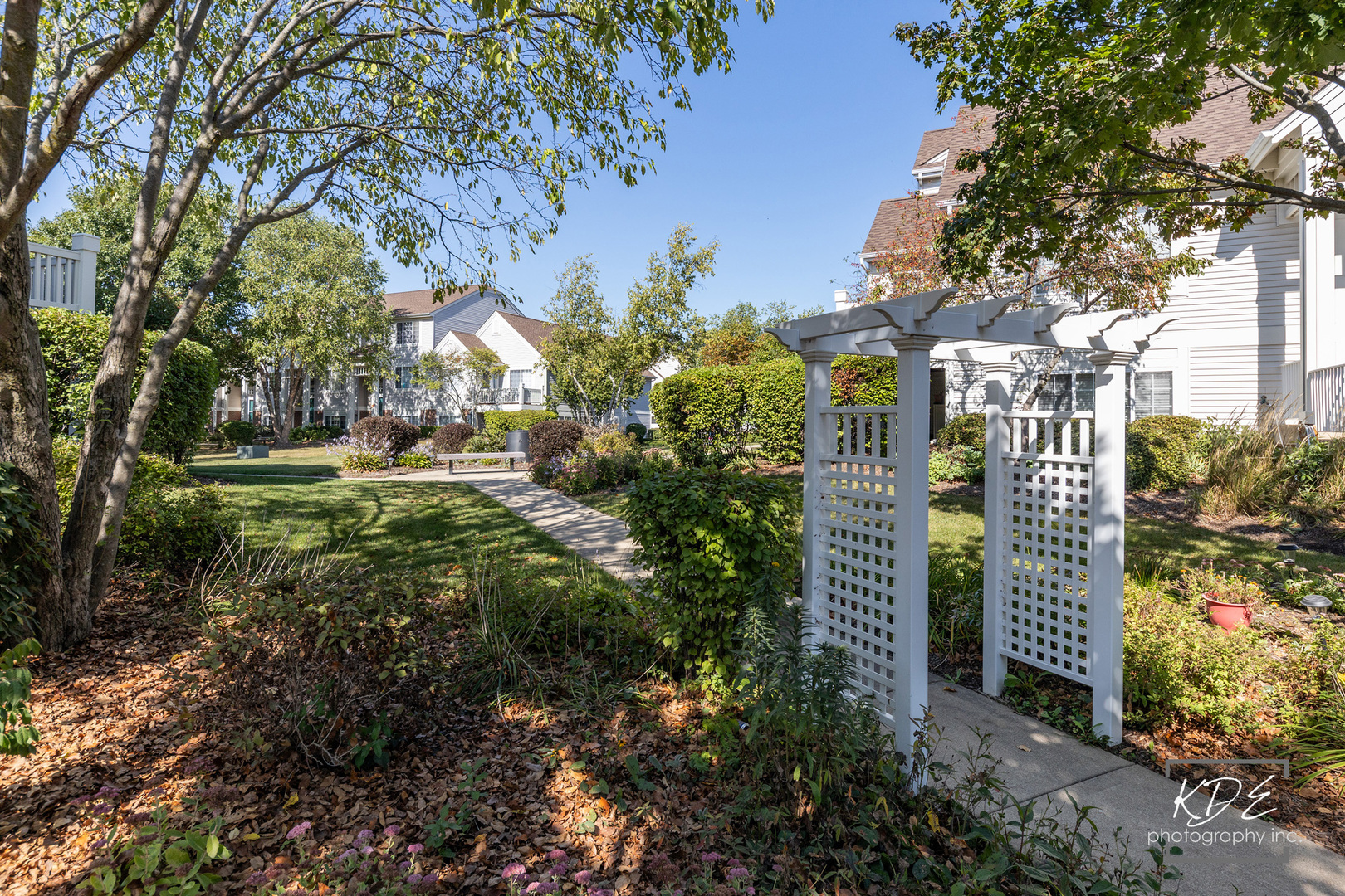 2440 Daybreak Court, Elgin, IL 60123