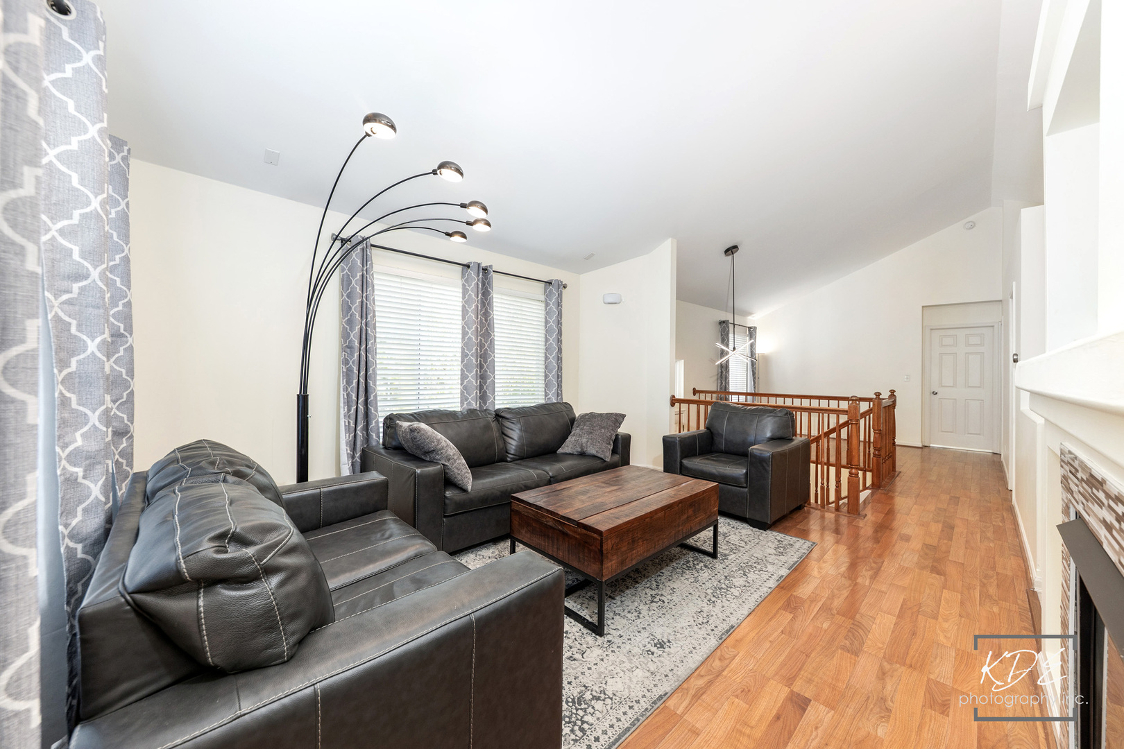 2440 Daybreak Court, Elgin, IL 60123