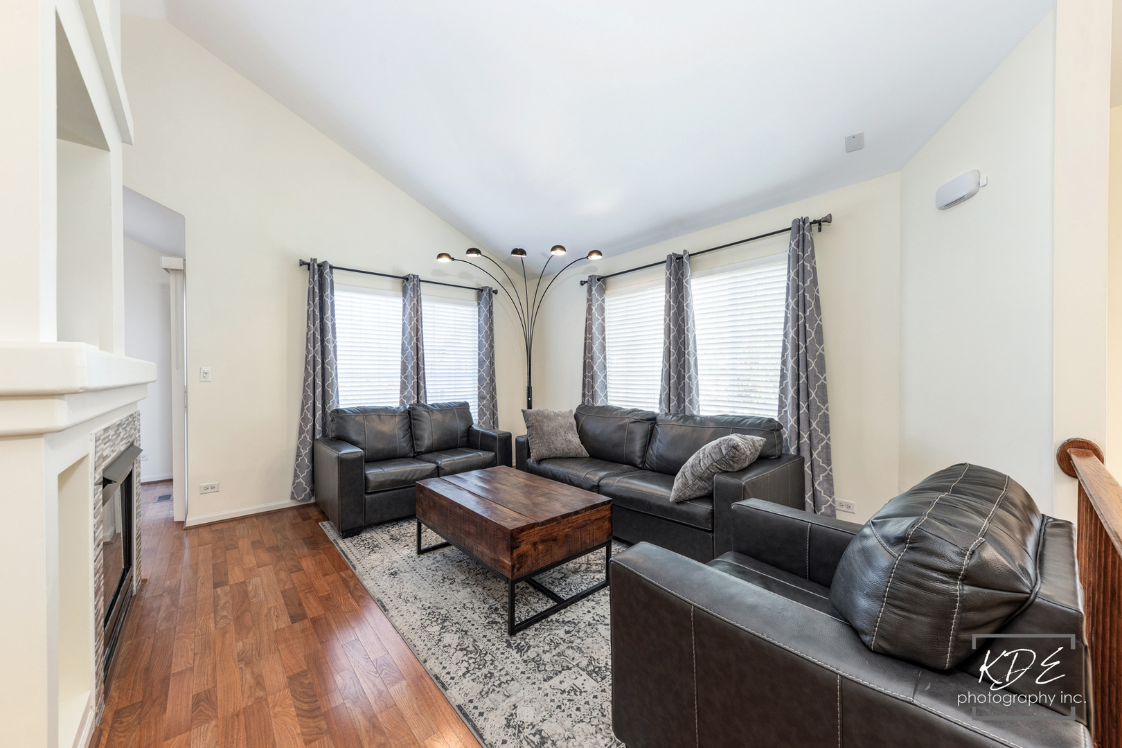 2440 Daybreak Court, Elgin, IL 60123