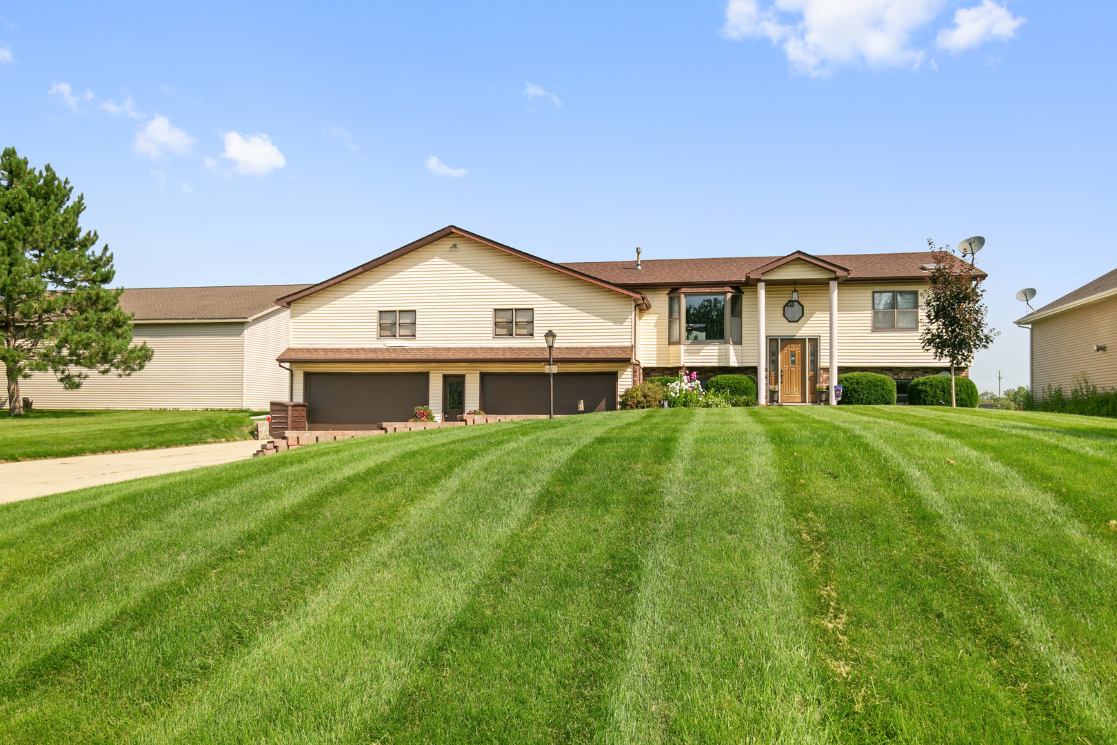 1617 Wright Drive, Sandwich, IL 60548