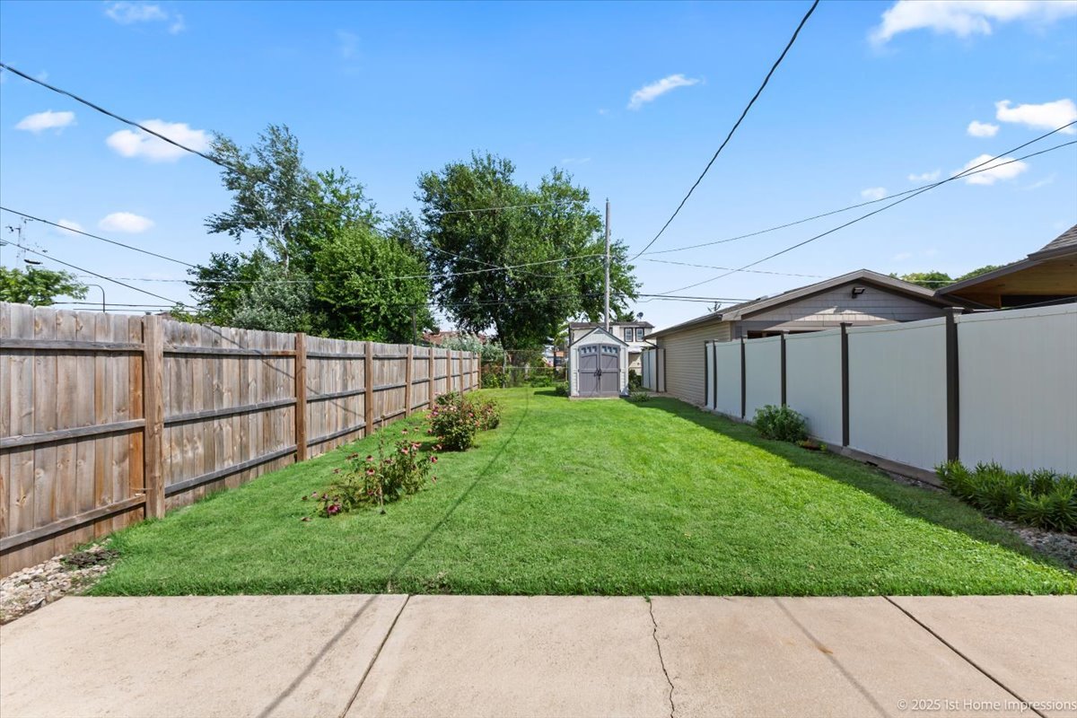 7132 W 73rd Street, Chicago, IL 60638