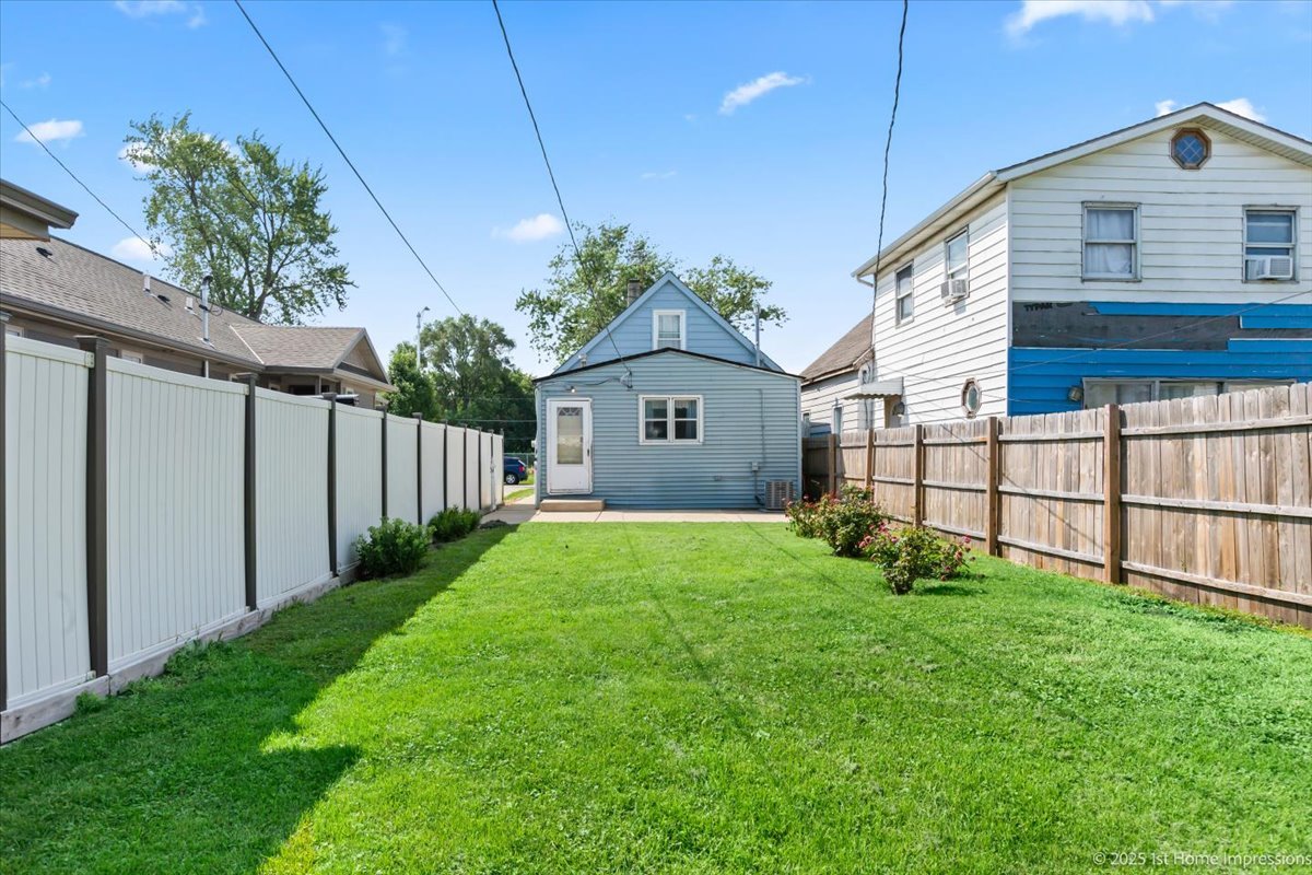 7132 W 73rd Street, Chicago, IL 60638