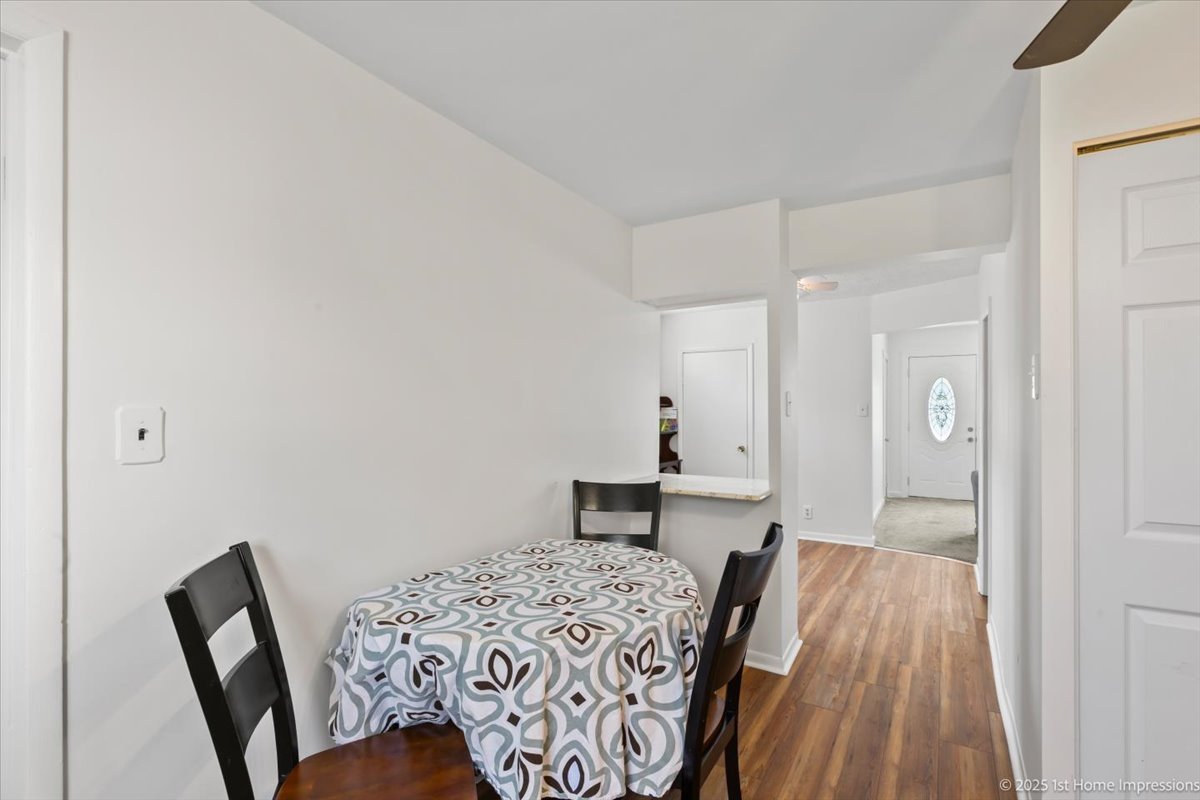 7132 W 73rd Street, Chicago, IL 60638