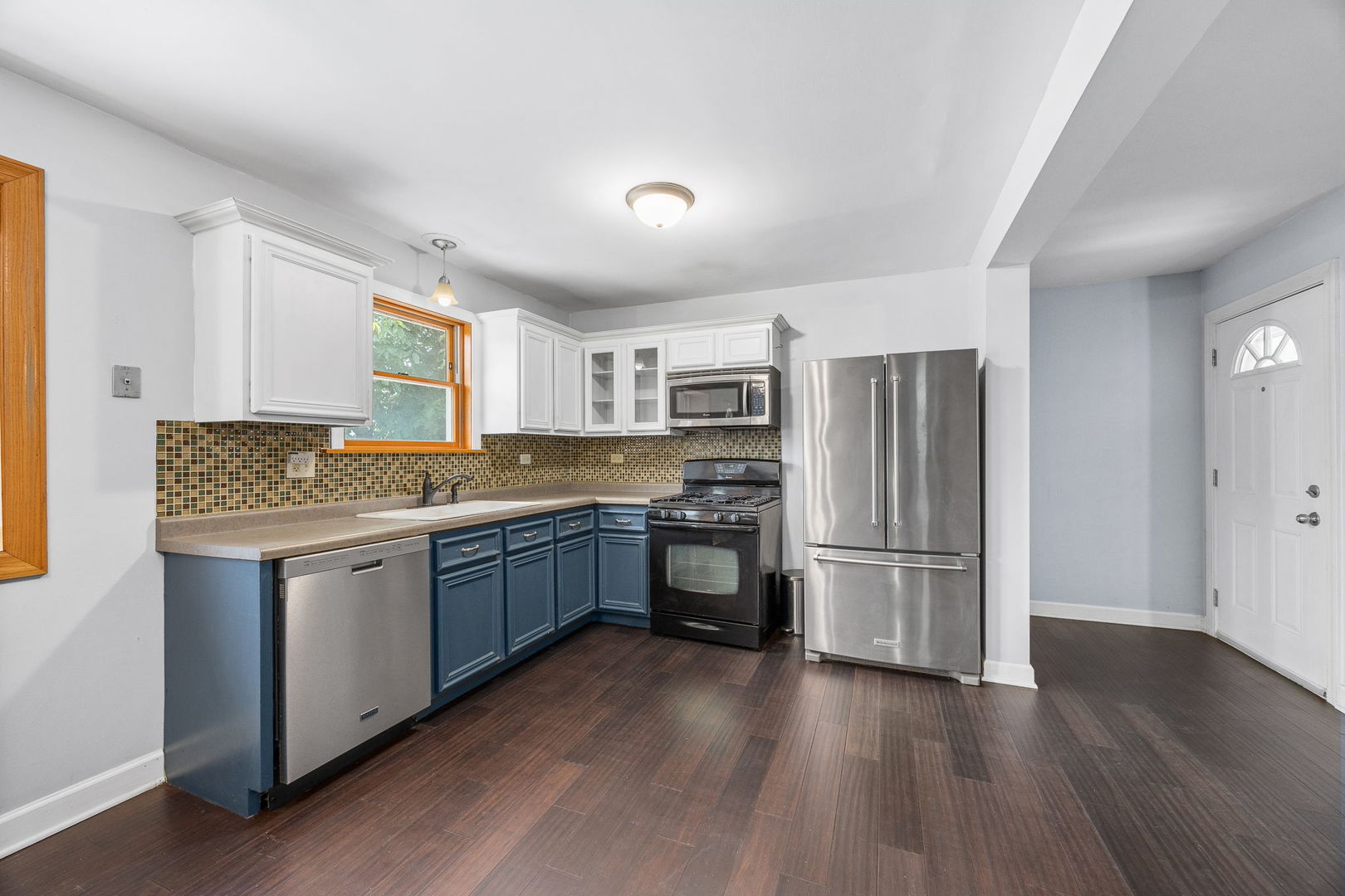 16419 Laura Lane, Oak Forest, IL 60452