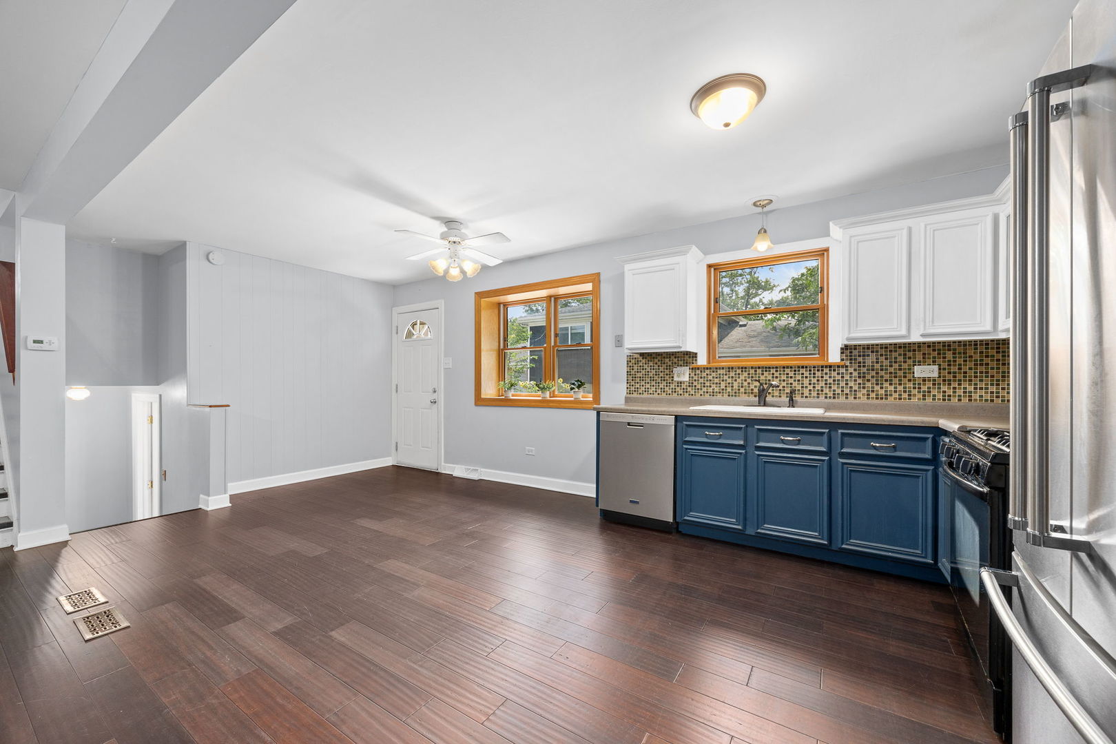 16419 Laura Lane, Oak Forest, IL 60452