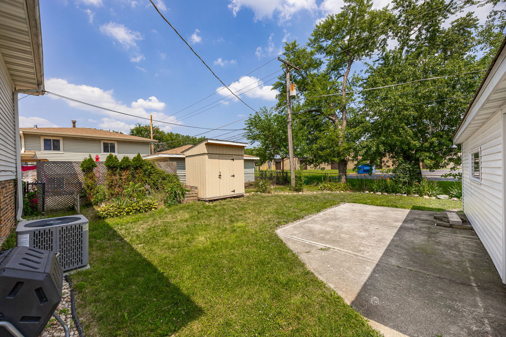 16419 Laura Lane, Oak Forest, IL 60452