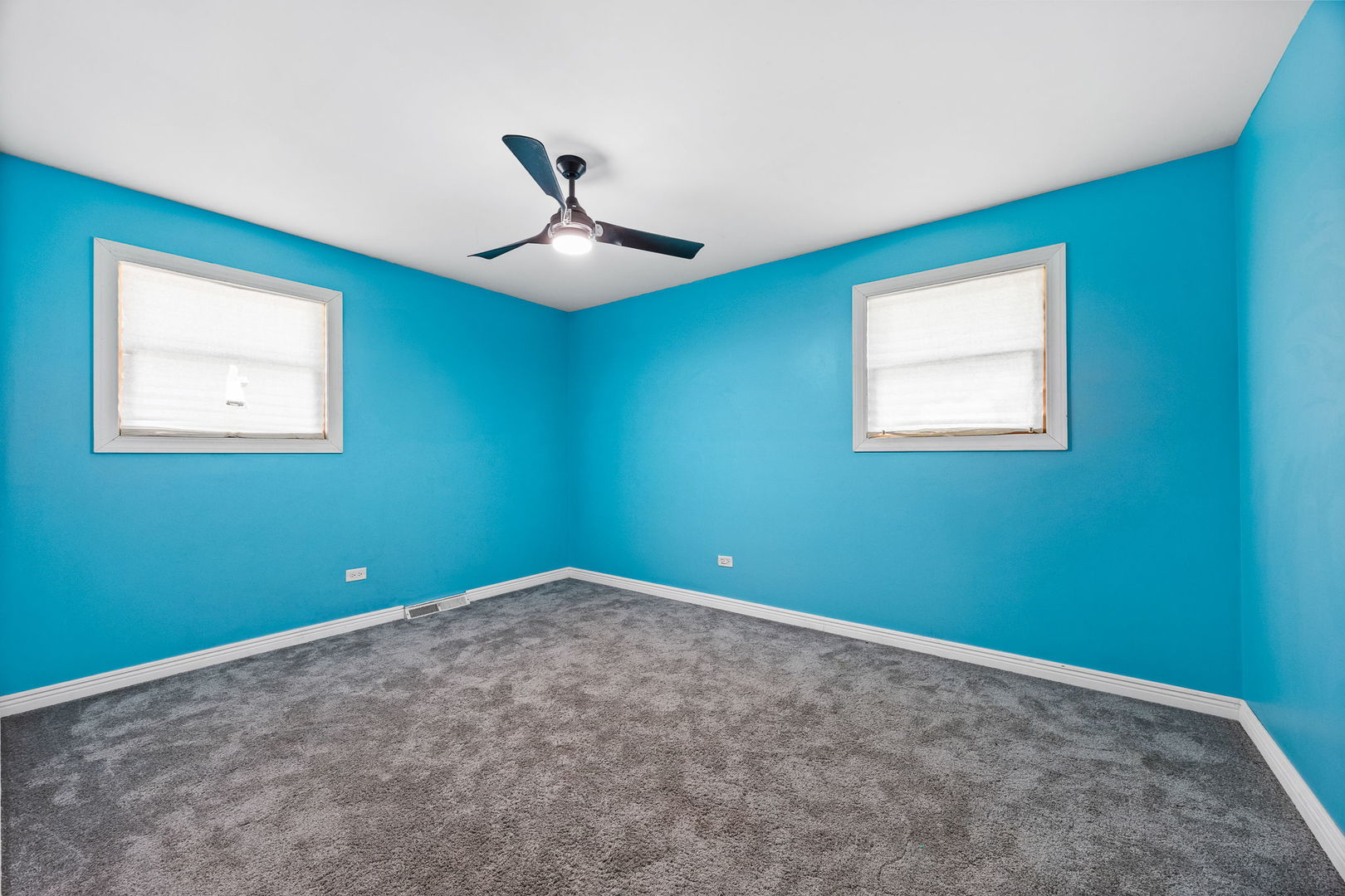 16419 Laura Lane, Oak Forest, IL 60452