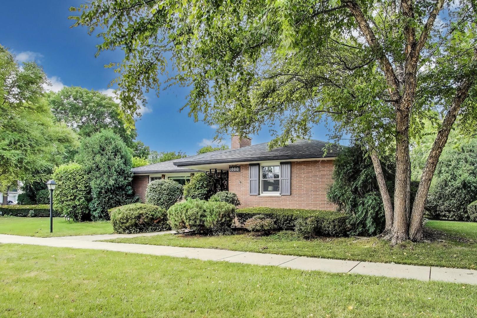 1000 E Lincoln Street, Mount Prospect, IL 60056