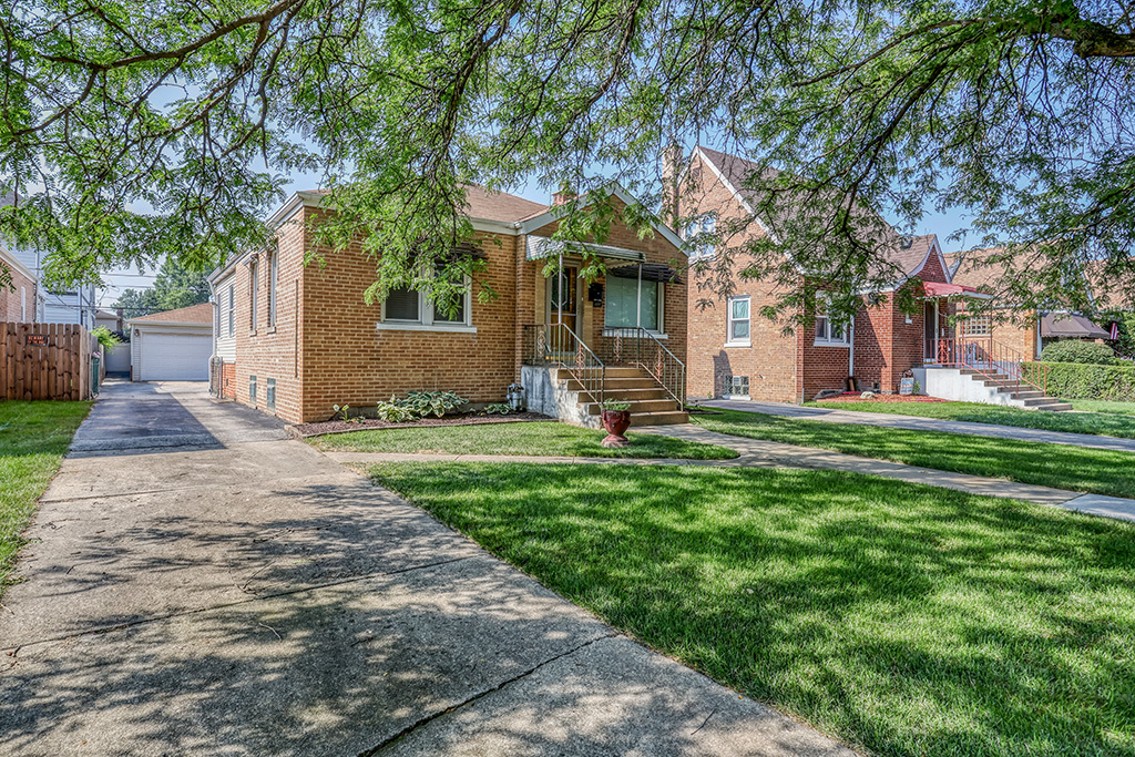 3243 W 112th Place, Chicago, IL 60655