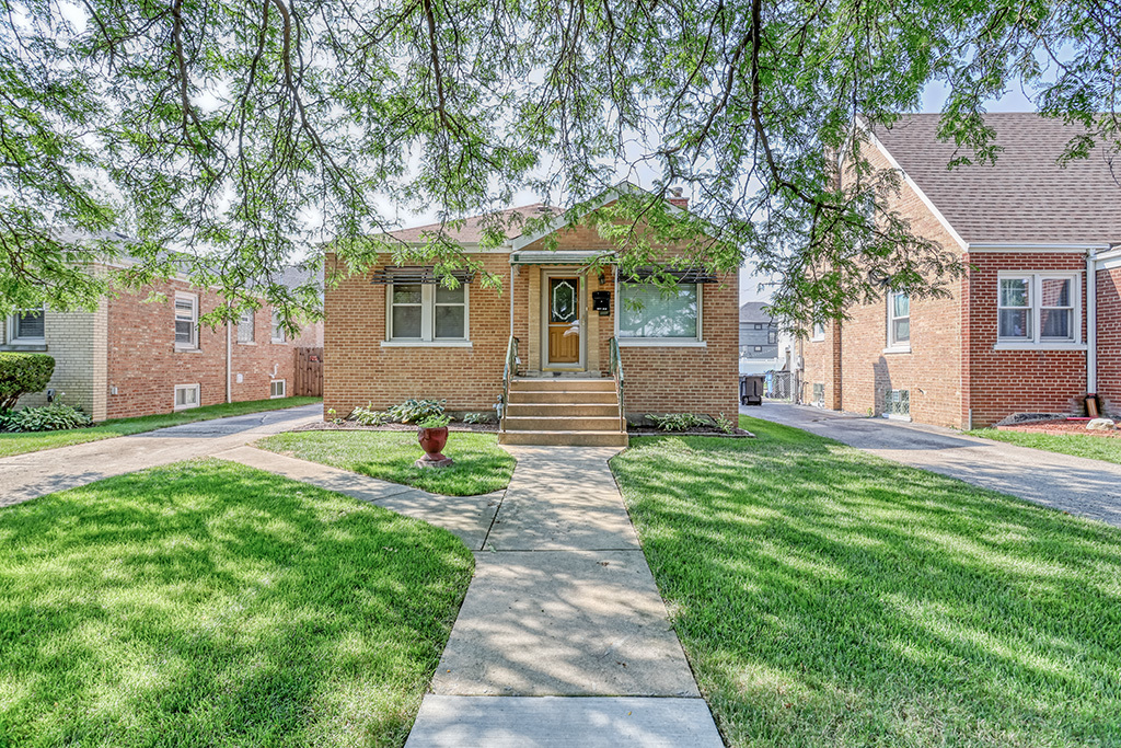 3243 W 112th Place, Chicago, IL 60655