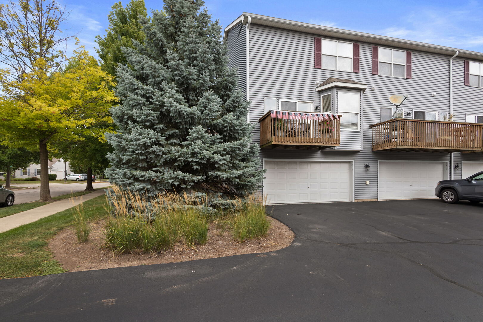 1315 Chestnut Lane, Yorkville, IL 60560