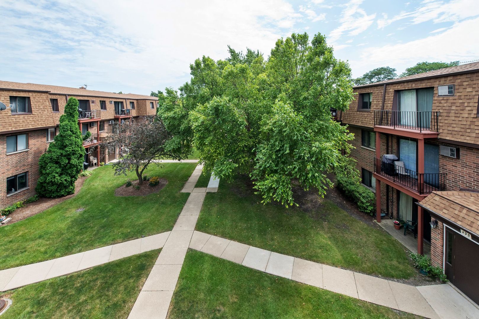 493 McHENRY Road #3B, Wheeling, IL 60090