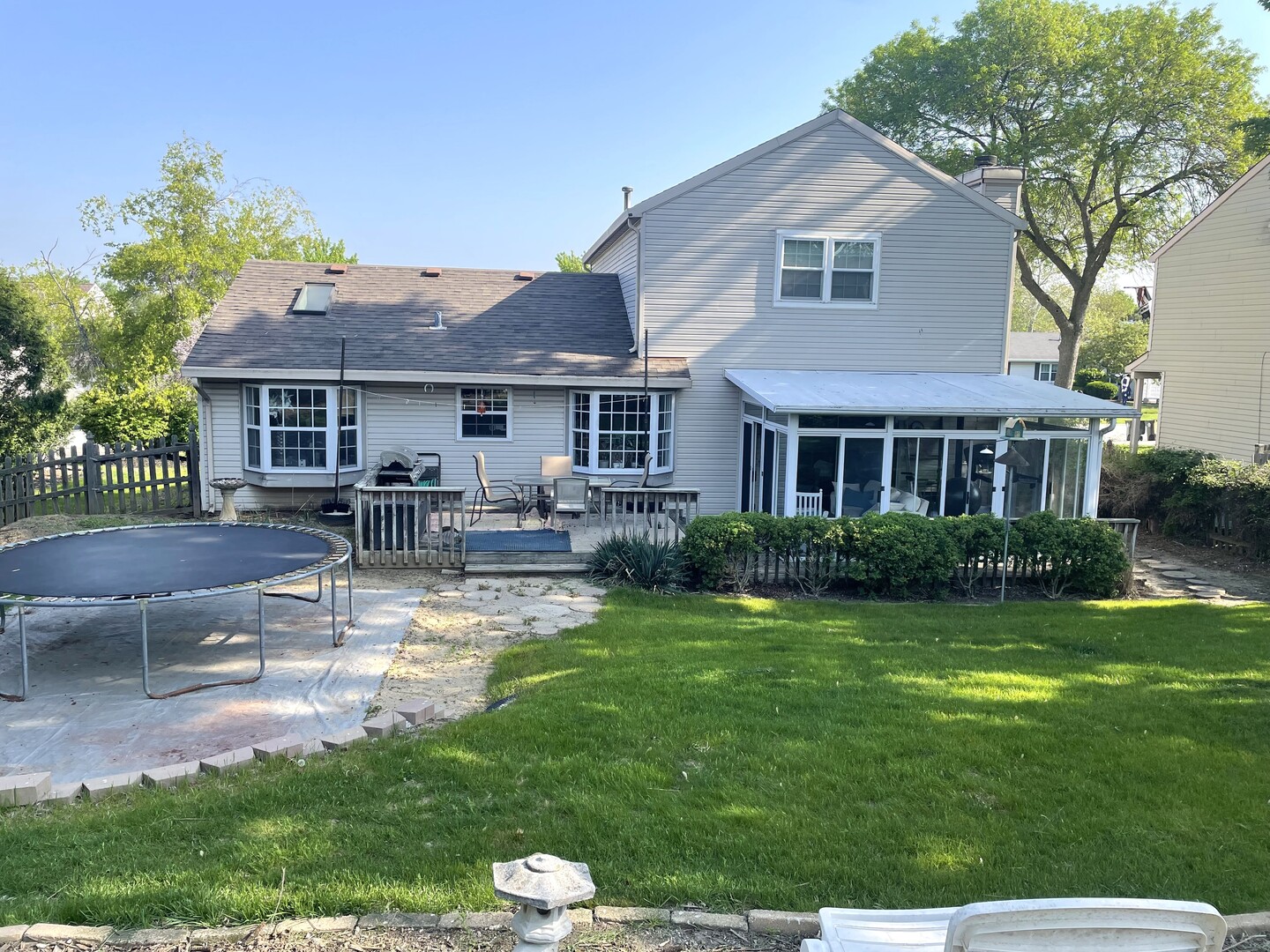 30W071 Kensington Drive, Warrenville, IL 60555
