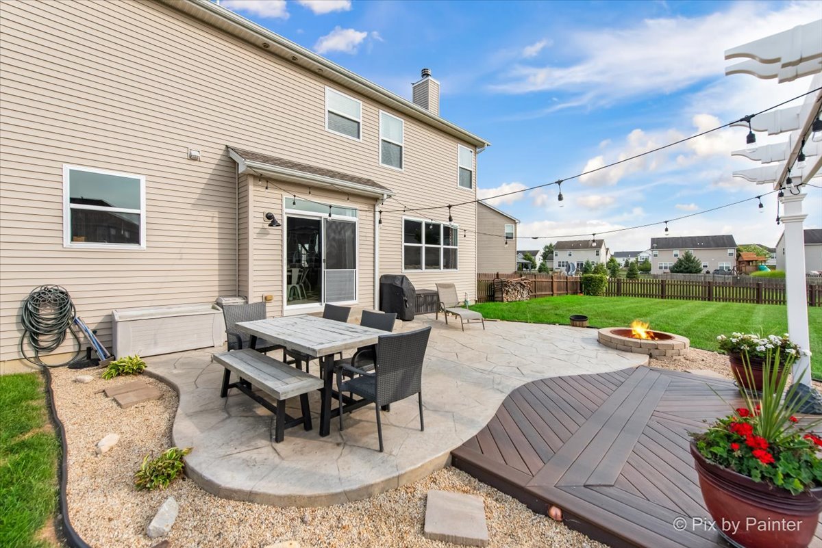 4106 Weaver Court, Oswego, IL 60543