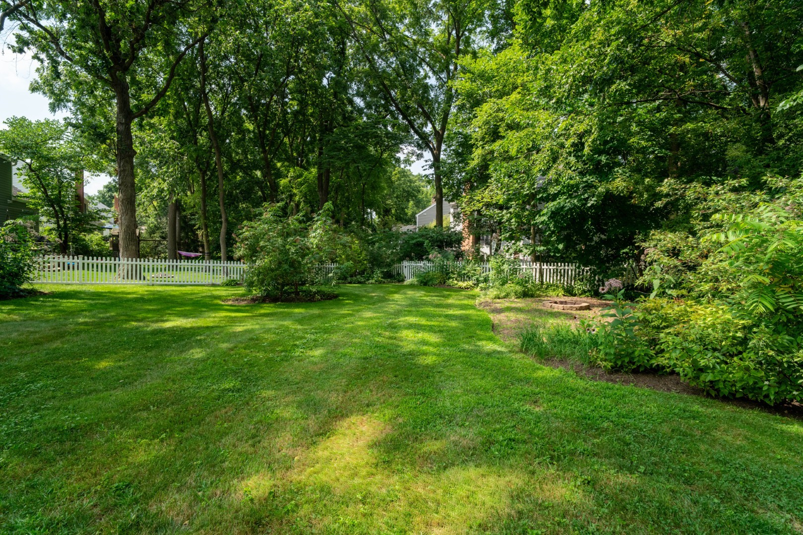 662 Waterbury Avenue, Gurnee, IL 60031