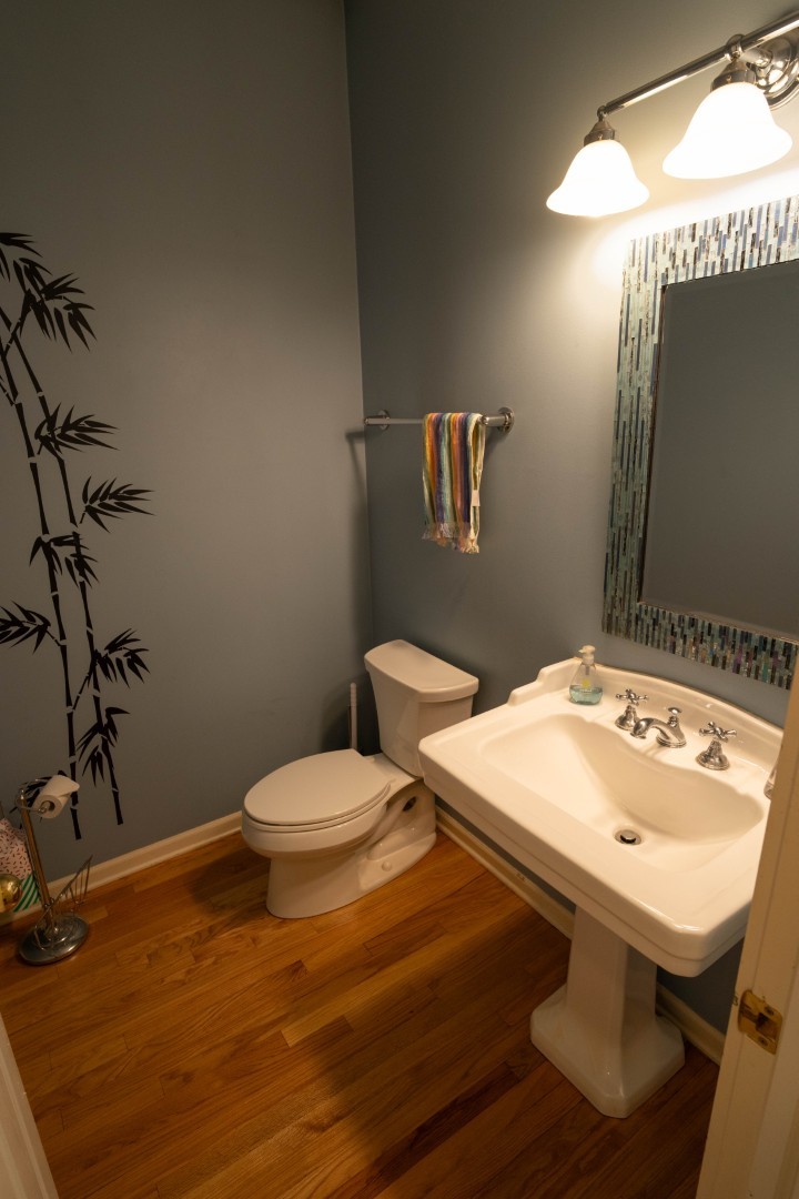 662 Waterbury Avenue, Gurnee, IL 60031