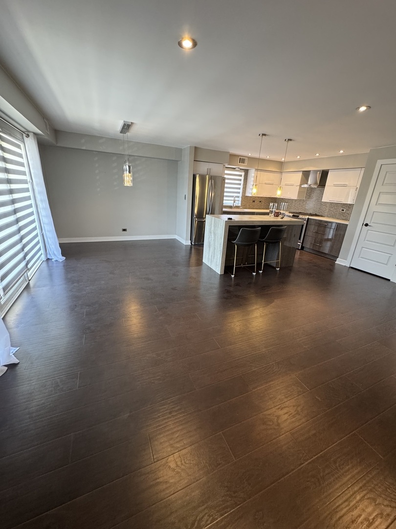 6142 W 63rd Street #3W, Chicago, IL 60638