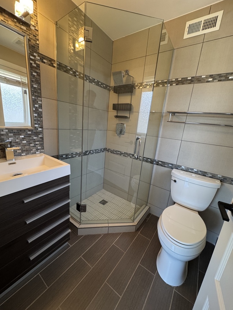 6142 W 63rd Street #3W, Chicago, IL 60638