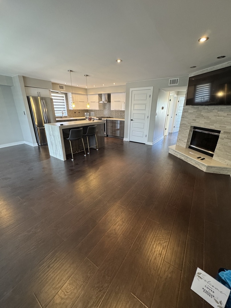 6142 W 63rd Street #3W, Chicago, IL 60638