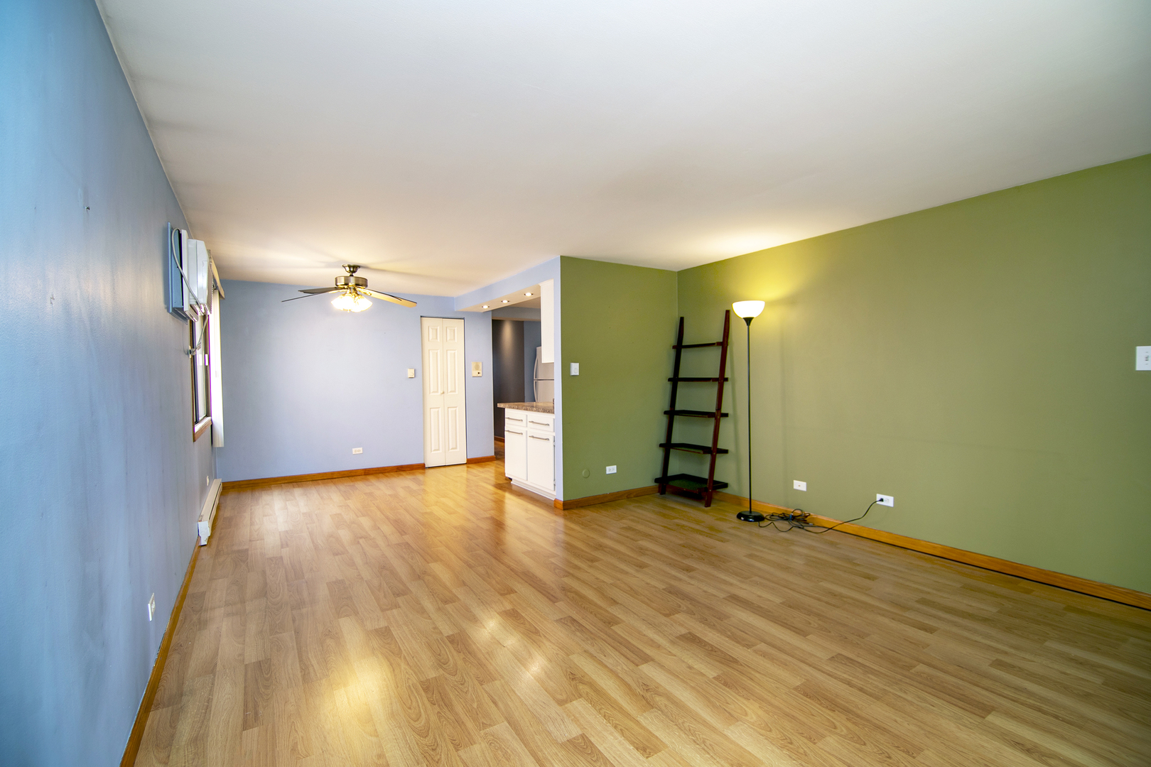 6642 W 64TH Place #2W, Chicago, IL 60638