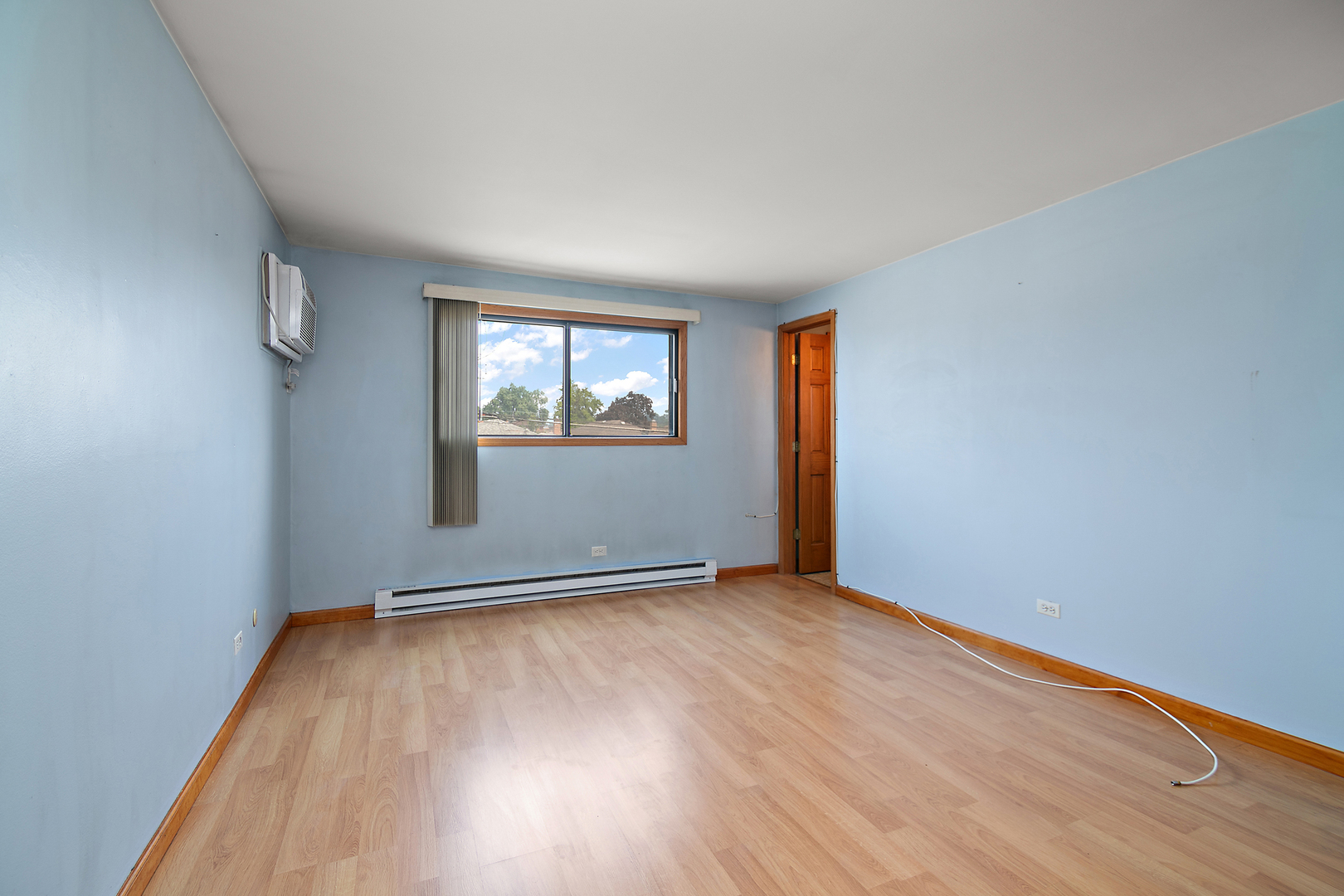 6642 W 64TH Place #2W, Chicago, IL 60638