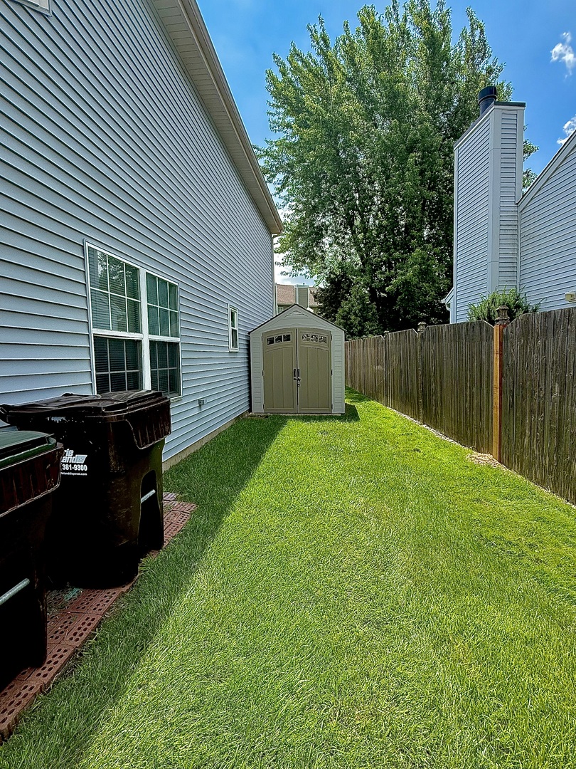 1176 Westport Ridge, Crystal Lake, IL 60014