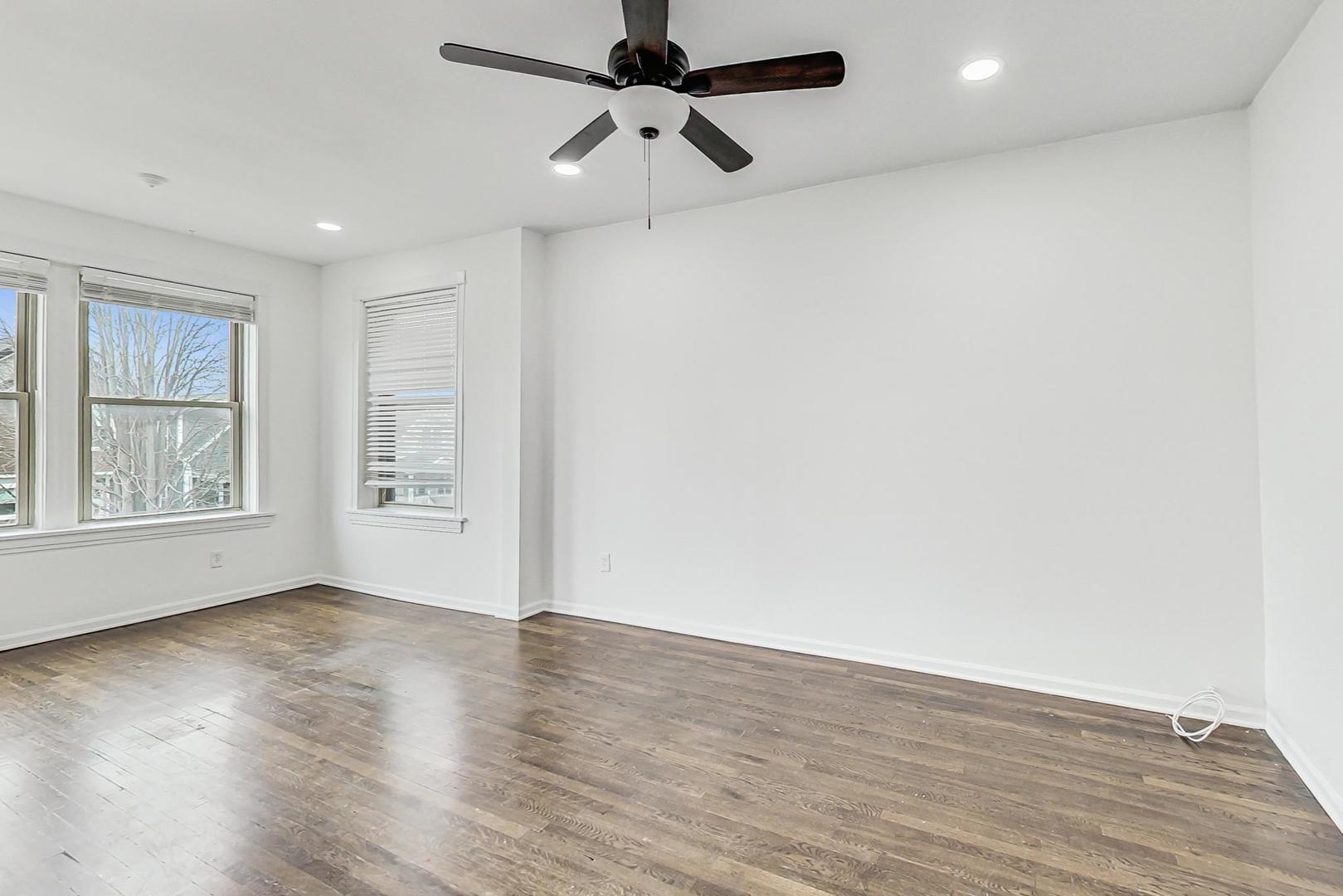 3330 W Hutchinson Street #2, Chicago, IL 60618