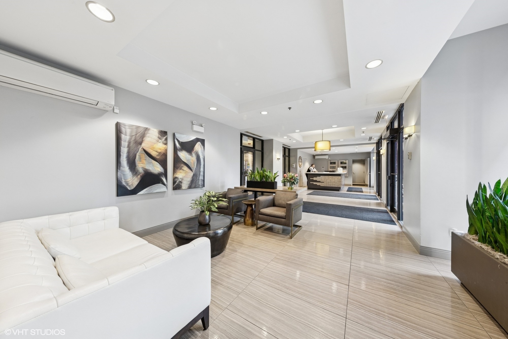 330 N Jefferson Street #602, Chicago, IL 60661