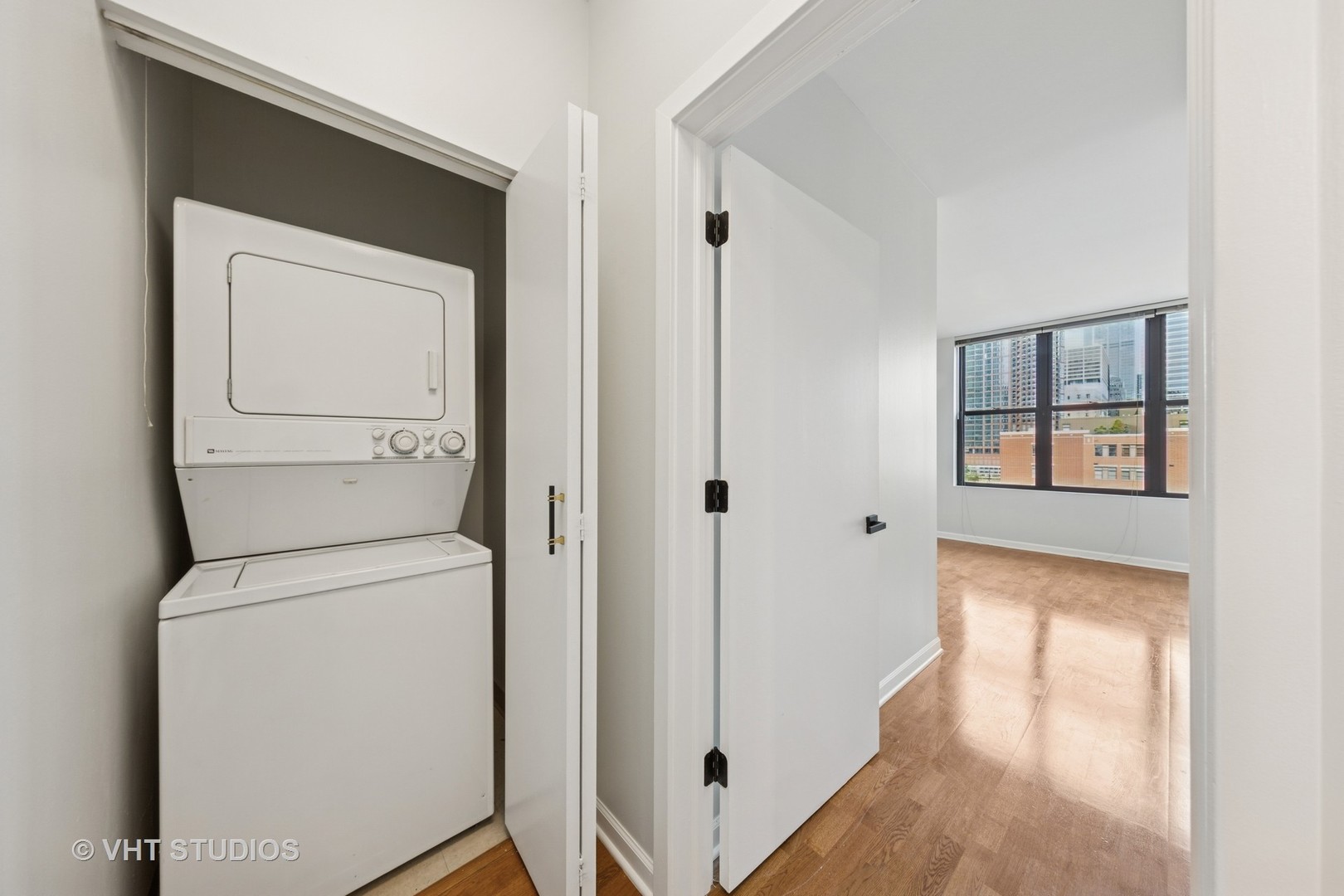 330 N Jefferson Street #602, Chicago, IL 60661