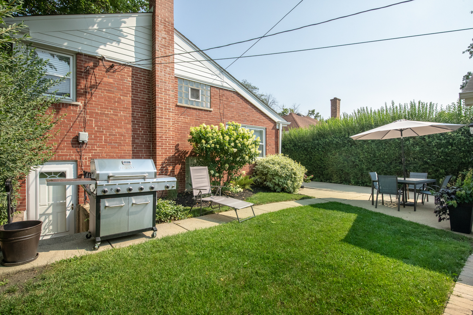 900 ROWE Avenue, Park Ridge, IL 60068