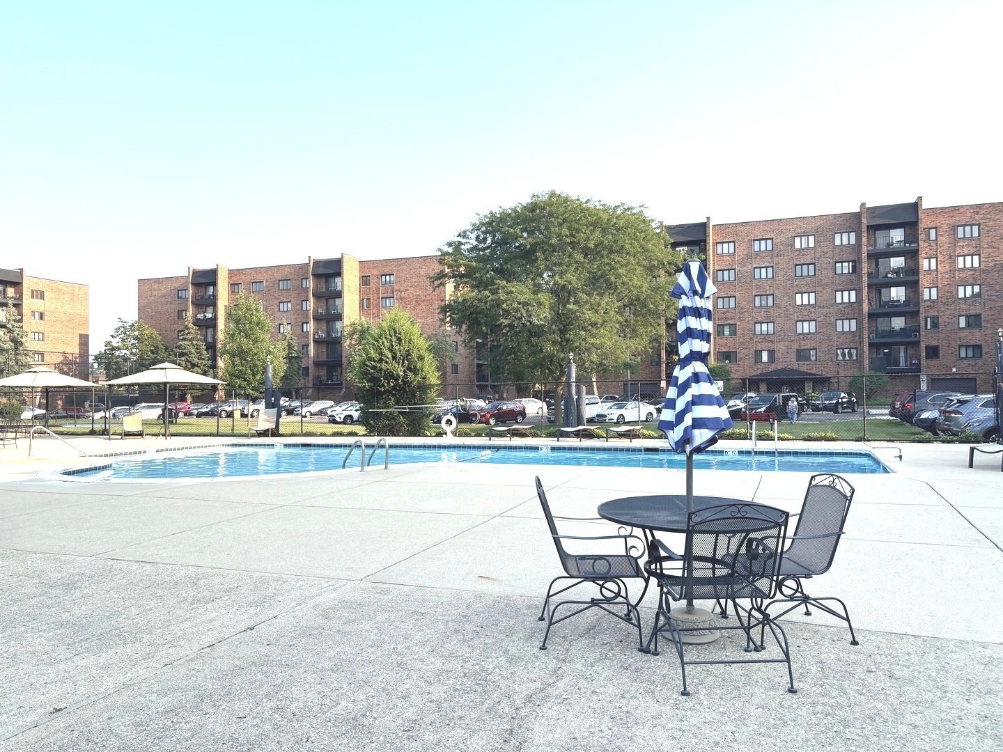 9332 Landings Lane #504, Des Plaines, IL 60016