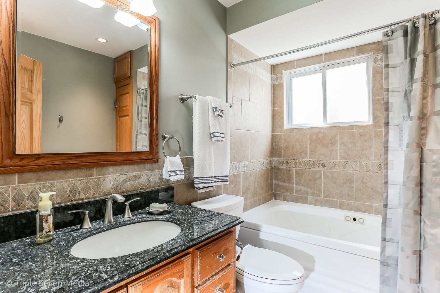 6000 S Nashville Avenue, Chicago, IL 60638
