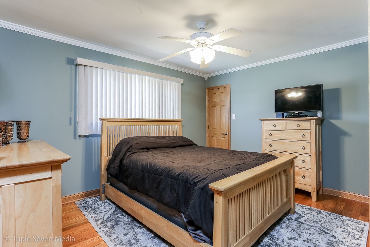6000 S Nashville Avenue, Chicago, IL 60638