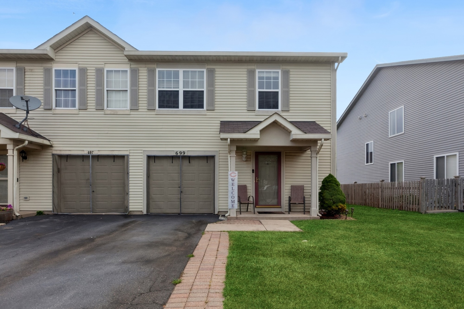 699 S Shannon Drive, Romeoville, IL 60446